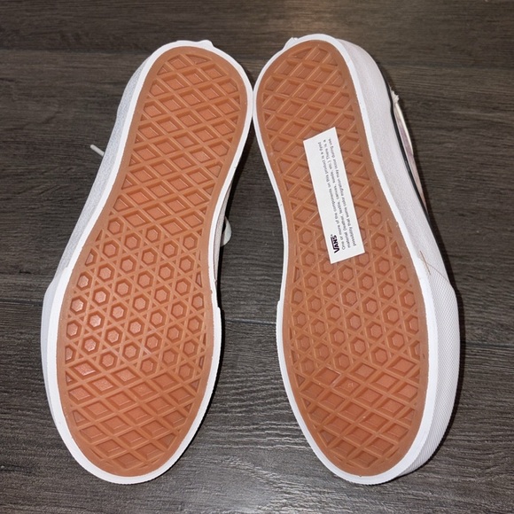 Vans NEW Ward Lace-up Sneaker Heart Tie Dye Size 1 Multi/White - Picture 9 of 13